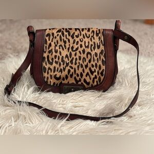 Fossil Leather Crossbody Saddle Bag 
Gently used